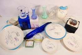 A quantity of Royal Doulton dinner and tea ware decorated in the Venetian Scenes pattern and a