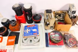 Photography - Lot to include a Wray Process Lustrar f10 lens housed in wooden case, condenser lens,