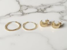 Two pairs of 9ct yellow gold earrings. CONDITION REPORT: 3g.