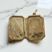 A 9ct yellow gold locket pendant CONDITION REPORT: 3.9g.