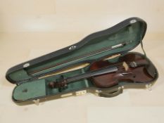 A 20th century violin with one piece 14