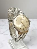 A gent's vintage stainless steel Omega Seamaster De Ville automatic calendar centre seconds