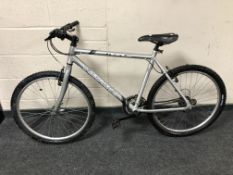 A Claud Butler Ravana bike, frame 20