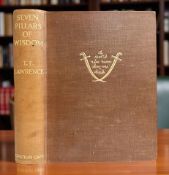 Lawrence, Thomas Edward : Seven Pillars of Wisdom, A Triumph, publisher Jonathan Cape, London,