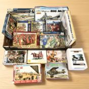 A collection of modelling kits including Airfix, Lindberg, Italeri, etc.