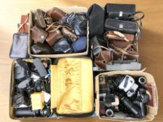 Assorted vintage and later cameras, camera bags, accessories, etc.