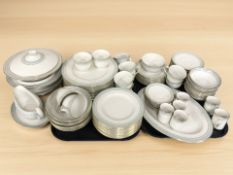 Approximately one hundred pieces of Royal Berkshire tea, coffee and dinner porcelain.