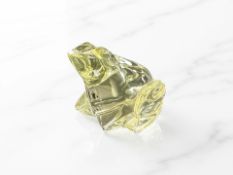 A Baccarat of France yellow crystal frog paperweight, height 3 cm.