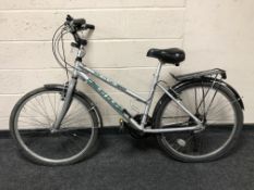 A Claud Butler Ravana bike, frame 17