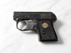 An EM-GE blank firing starting pistol, length 10 cm.