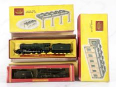 A Hornby Railways OO gauge scale locomotive R143 BR 2-8-0 Loco class 2800,