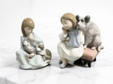 A Lladro figure Cat Nap, 5640,