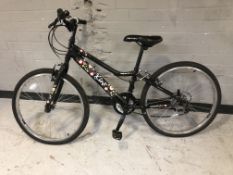 An Apollo Kinx bike, frame 11