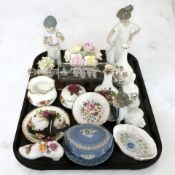 Several albums of Royal Albert Old Country Roses cabinet porcelain, Wedgwood jasperware trinket box,