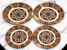 A pair of Burtondale English bone china Imari pattern plates, diameter 21 cm,