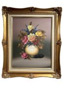 Lucas (Contemporary) : Still life of flowers in a vase, oil on canvas, 44 cm x 34 cm.