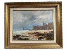 Terrence McArdle : The beach at Tynemouth with the Abbey beyond, oil on canvas, 29 cm x 39 cm.