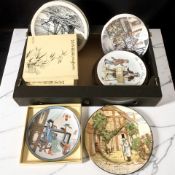 A quantity of collector's plates including Royal Doulton, etc.