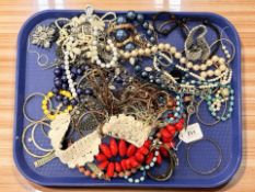 A quantity of costume jewellery, necklaces, faux pearls, beads, etc.