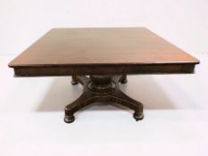 A William IV style mahogany dining table, 143 cm x 133 cm x 77 cm.