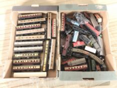 Assorted OO gauge rolling stock including Tri-Ang.