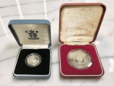 A Royal Mint silver proof piedfort £1 coin,