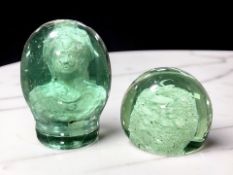 A Victorian Sunderland green glass dump with portrait sulphide inclusion, height 15 cm,