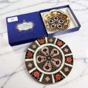 A Royal Crown Derby Imari porcelain saucer, pattern 1128, diameter 16 cm,