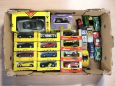 Boxed and unboxed die cast cars including Bburago, Shell, etc.
