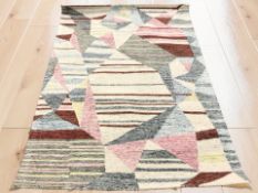 Contours Deco 80% wool carpet, 230cm by
