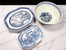 Two Chinese blue and white porcelain octagonal meat dishes, Qianlong, 18th century,