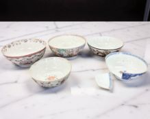 A Chinese famille rose porcelain punch bowl, Qianlong, 18th century, diameter 26.