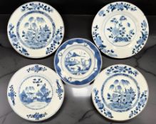 Five Chinese blue and white porcelain plates, Qianlong, 18th century,