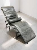 After Le Corbusier : A modern LC4 chrome and black leather lounger chair/chaise longue,