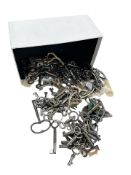 A large quantity of antique keys,
