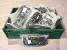 A quantity of new Lorenz lady's handbags.