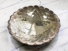 An Elizabeth II silver pedestal fruit bowl/bonbon dish, Mappin & Webb, Sheffield 1977,