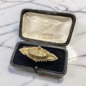 A late Victorian 15ct gold diamond bar brooch, length 4.5cm CONDITION REPORT: 4.