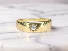 An antique 18ct gold diamond-set ring, size N½ CONDITION REPORT: 1.