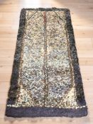 A vintage clippy rug, 176 cm x 89 cm.