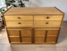 A Nathan teak sideboard, 102 cm x 46 cm x 75 cm.