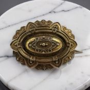 A Victorian 15ct gold brooch, width 35mm CONDITION REPORT: 5.
