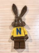 A LEGO 4051 Nesquik Bunny minifigure, height 6 cm.