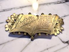 A Victorian 9ct gold Mizpah brooch, width 4cm CONDITION REPORT: 2.