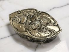 An Art Nouveau silver box, London 1898, width 7.5cm CONDITION REPORT: 48.