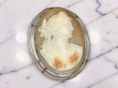 A 9ct rose gold cameo brooch, 4.5cm by 3.5cm CONDITION REPORT: 13.