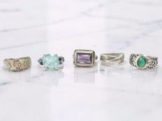 Five dress rings, including amethyst and malachite examples, four stamped 925.