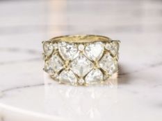 A 14ct yellow gold CZ cluster ring,