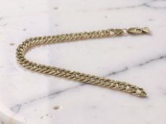 A 9ct yellow gold bracelet, length 18.5 cm CONDITION REPORT: 5.
