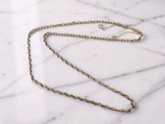 A 9ct yellow gold necklace, length 45 cm CONDITION REPORT: 4.